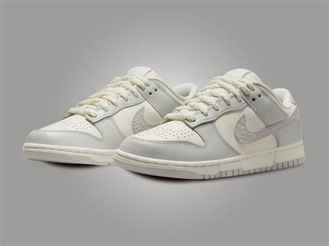 dunk low needlework sneakers.